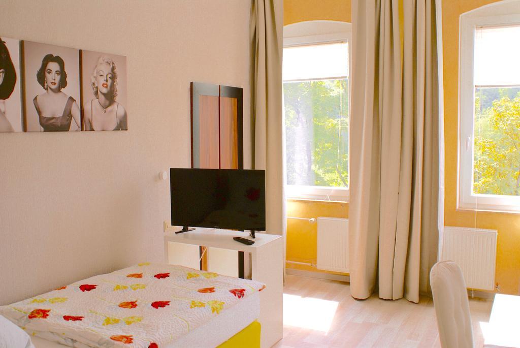 Hotel Elfenberg Schieder-Schwalenberg Екстер'єр фото